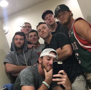 Meet your Posher, Aaron